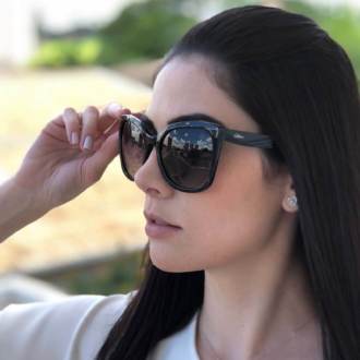 Óculos de Sol Pamela Preto