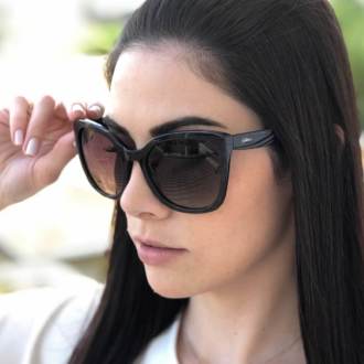 Óculos de Sol Pamela Preto