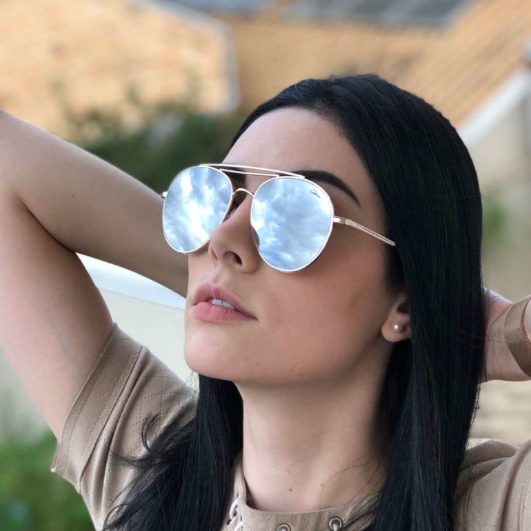 saline.com.br oculos de sol pietra dourado com lente espelhada 1