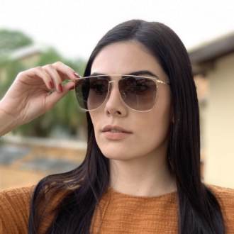 saline.com.br oculos de sol carina dourado com lente verde 1