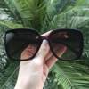 saline.com.br oculos de sol quadrado tina marrom fosco 4