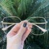 safine com br oculos de grau dourado com nude carla 1