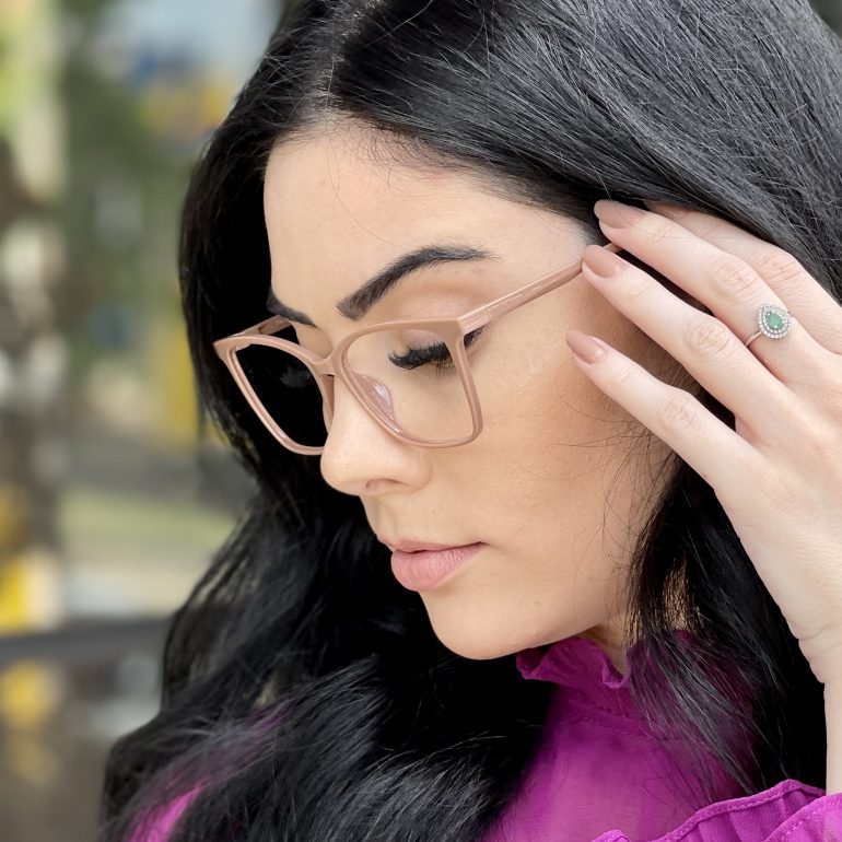 Óculos de Grau Retangular Nude Veronica