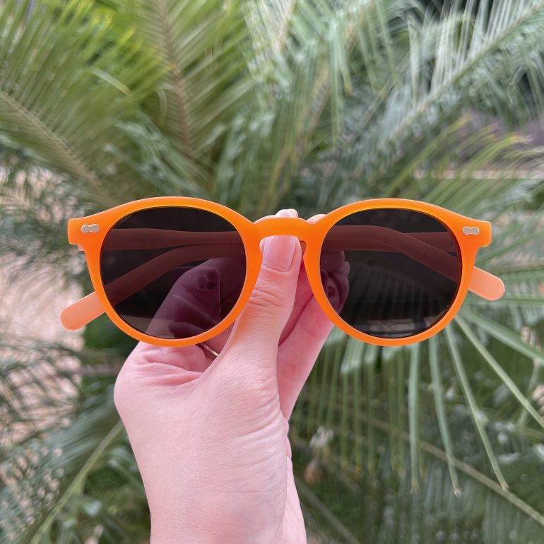 safine com br oculos de sol redondo laranja raissa 1