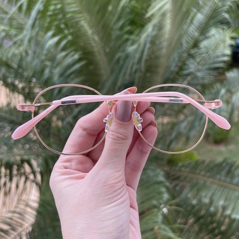Óculos de Grau Redondo Dourado com Rosa Rafaela 1