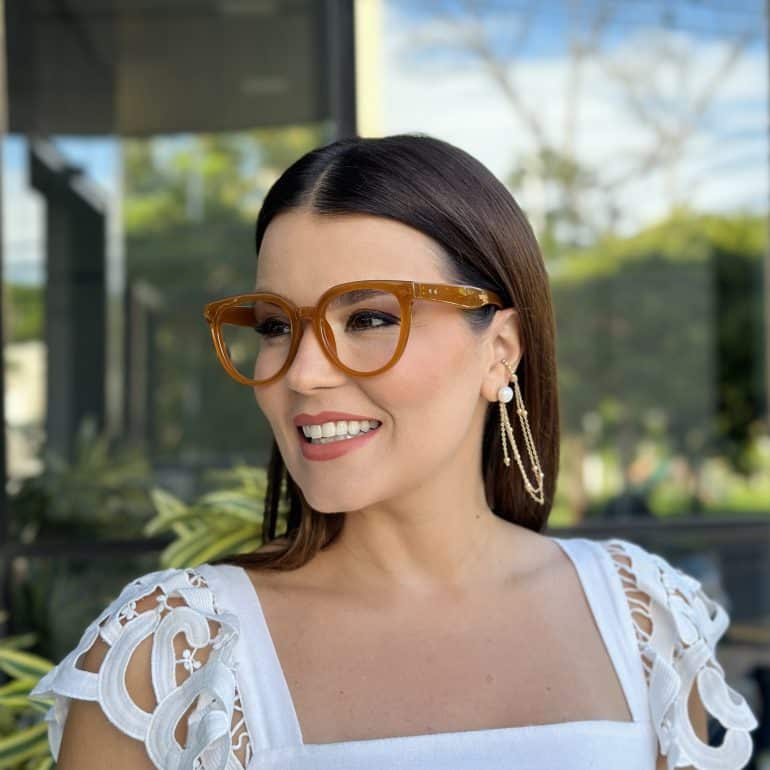 safine com br oculos de grau feminino redondo caramelo celina 1