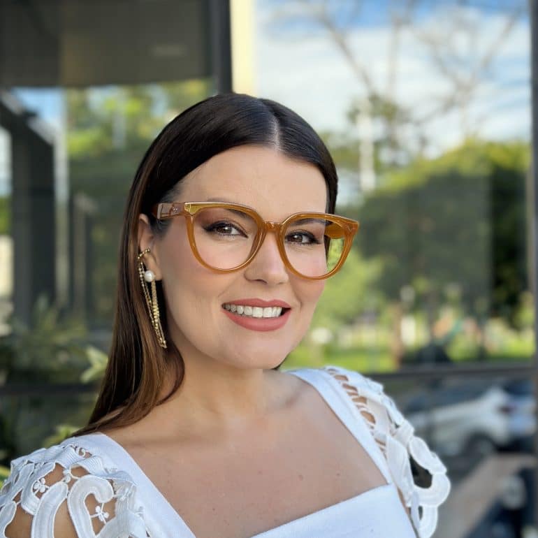 safine com br oculos de grau feminino redondo caramelo celina 2
