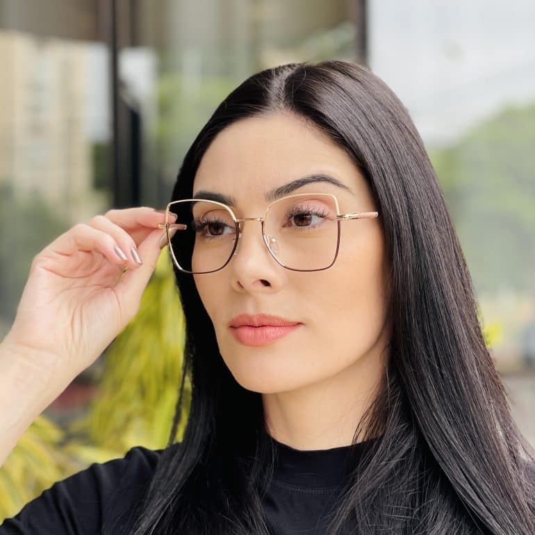 safine com br oculos de grau feminino quadrado nude e marrom yasmim 3