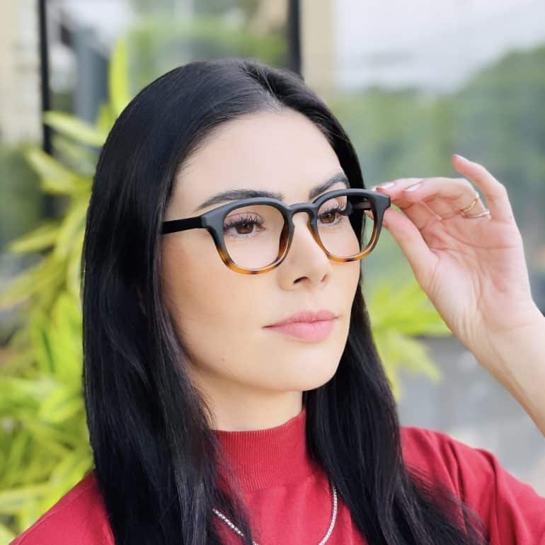 safine com br oculos de grau feminino quadrado preto e tartaruga sandra 1