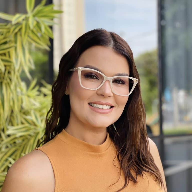 safine com br oculos de grau feminino gatinho bege karen 4