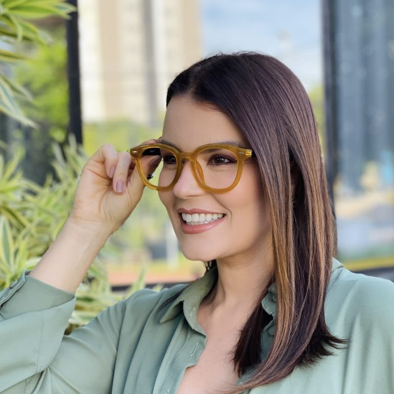 safine com br oculos de grau feminino redondo caramelo selene 2 0 1