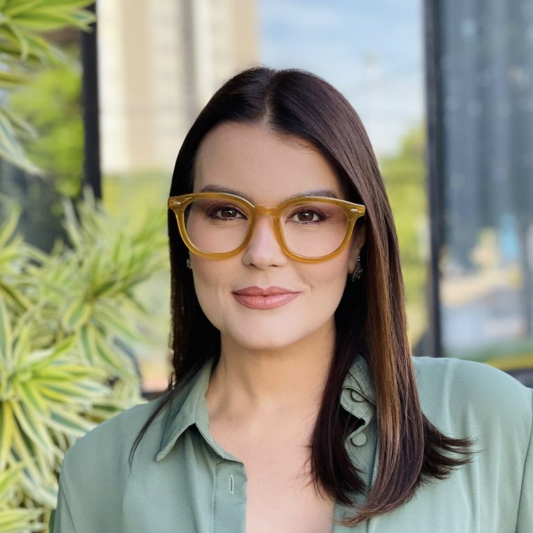 safine com br oculos de grau feminino redondo caramelo selene 2 0 2