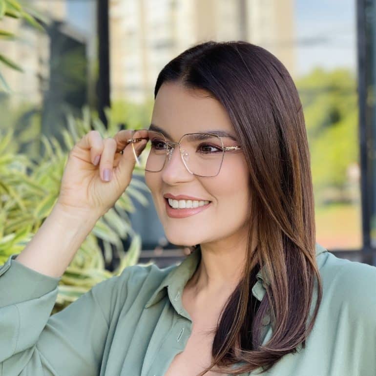 safine com br oculos de grau feminino quadrado marrom thais 1