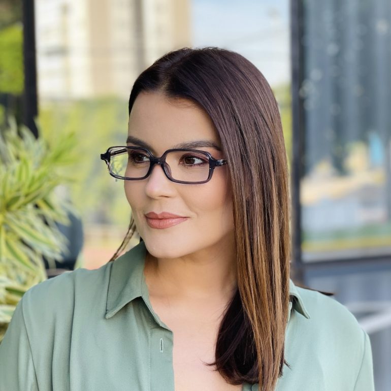 safine com br oculos de grau feminino retangular cinza milla 1