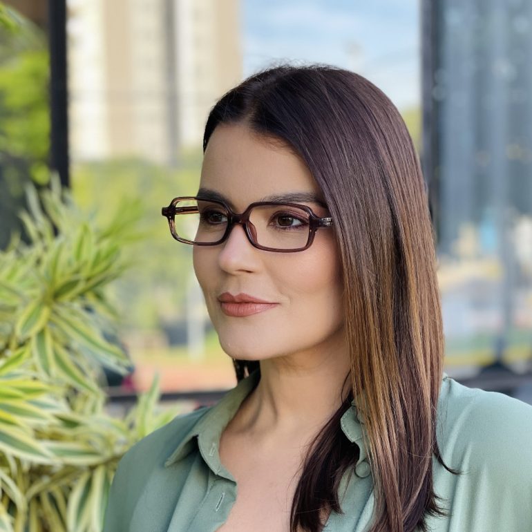safine com br oculos de grau feminino retangular marrom transparente milla 1