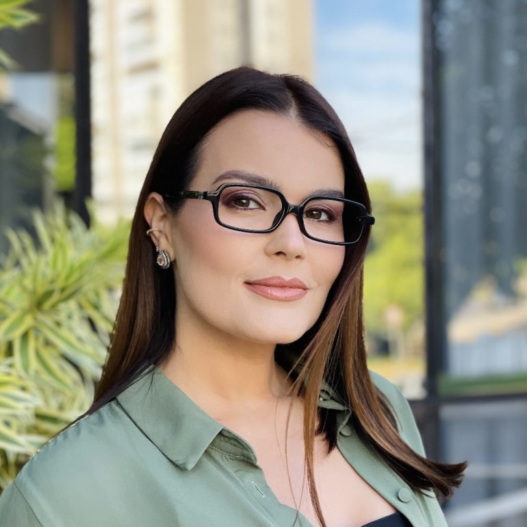 safine com br oculos de grau feminino retangular preto milla