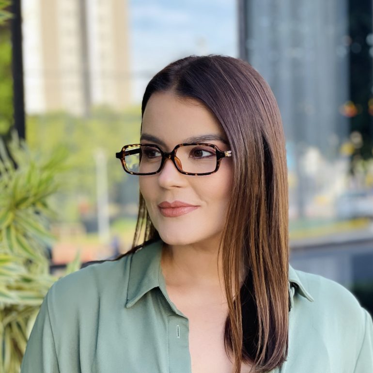 safine com br oculos de grau feminino retangular tartaruga milla 2