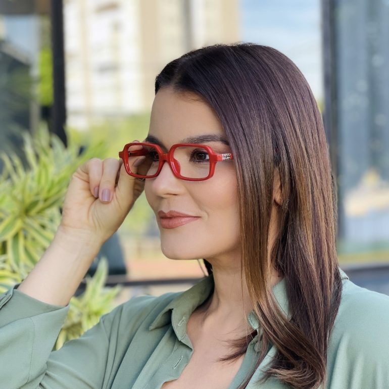 safine com br oculos de grau feminino retangular vermelho milla 1