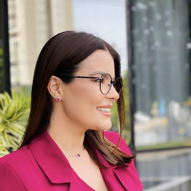 safine com br oculos de grau feminino redondo preto gabriela 3