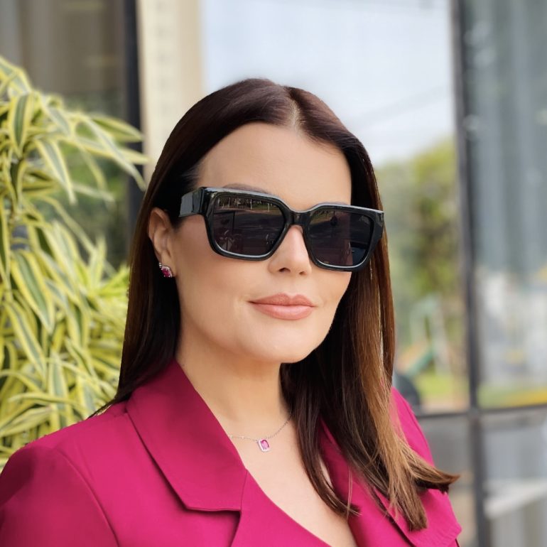safine com br oculos de sol feminino quadrado preto liz