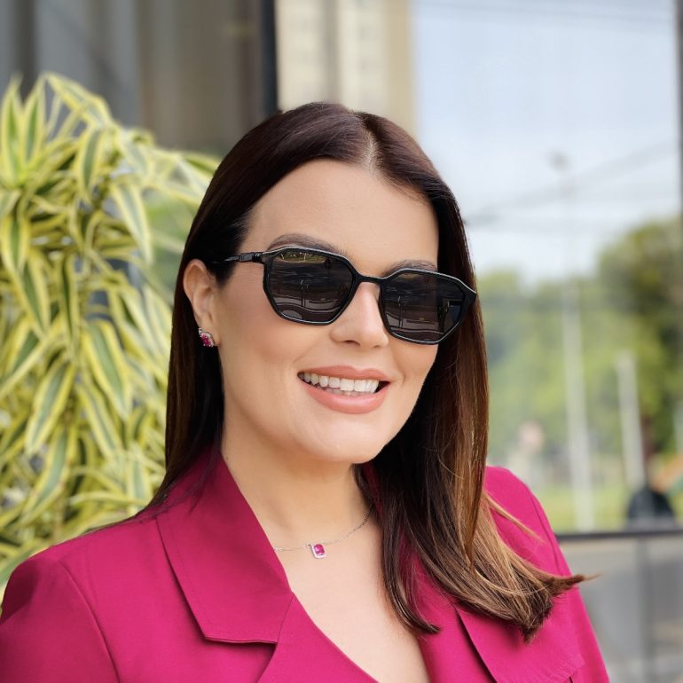 safine com br oculos de sol feminino quadrado preto mayla