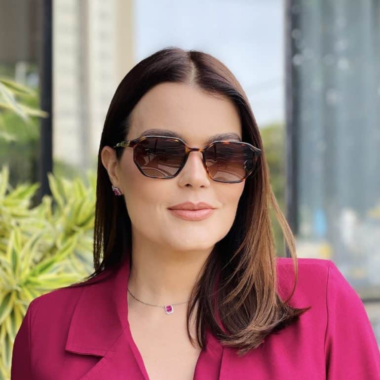 safine com br oculos de sol feminino quadrado tartaruga mayla 3