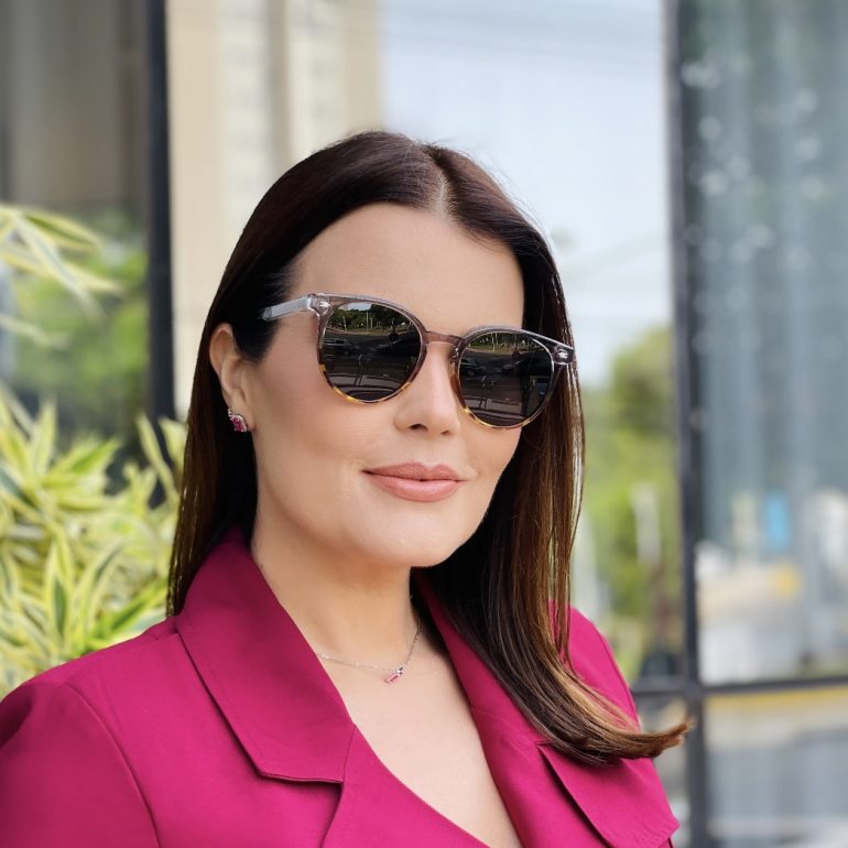 safine com br oculos de sol feminino redondo cinza e tartaruga isabel