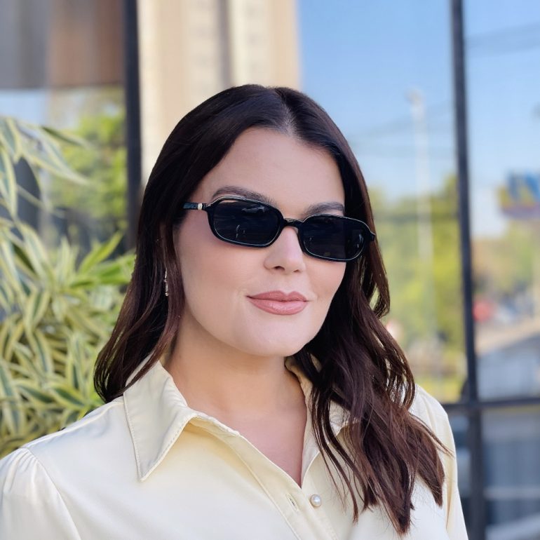 safine com br oculos de sol feminino retangular preto milli 2