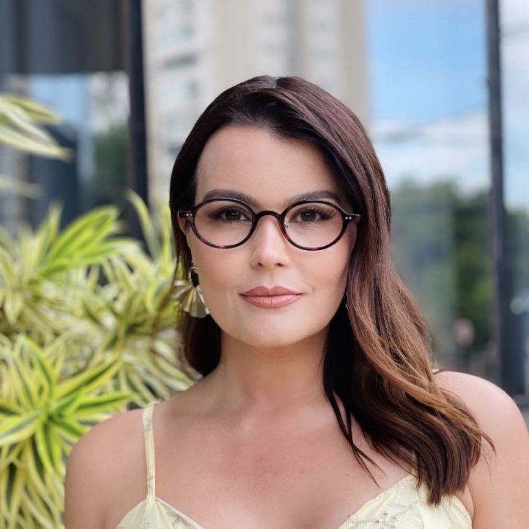 safine com br oculos de grau feminino oval tartaruga juliette 1