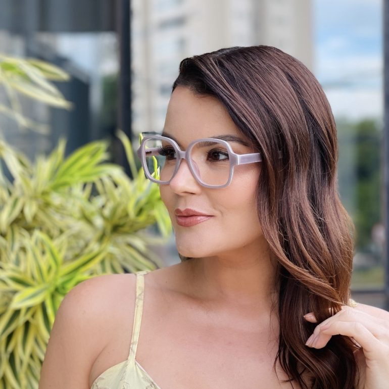 safine com br oculos de grau feminino quadrado lilas adele 3
