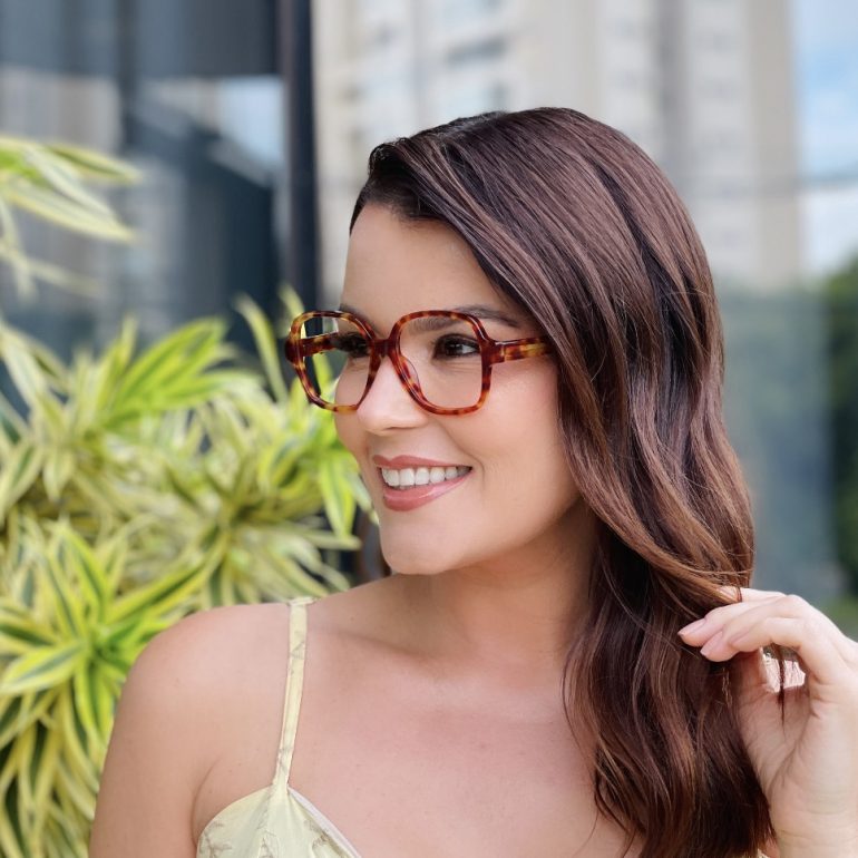 safine com br oculos de grau feminino quadrado rajado adele 3