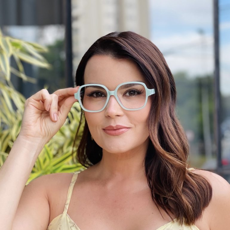 safine com br oculos de grau feminino quadrado verde agua adele 2