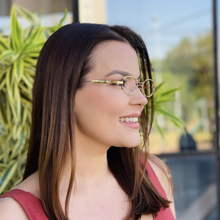 safine com br oculos de grau feminino oval dourado virginia 1