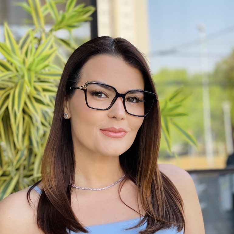 safine com br oculos de grau feminino quadrado marrom livia 1