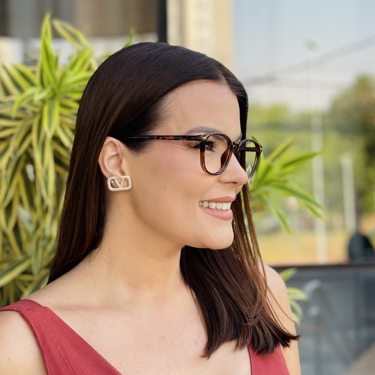 safine com br oculos de grau feminino redondo tartaruga renata 1