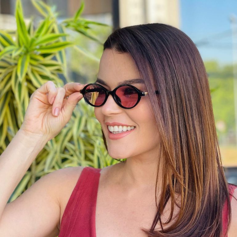 safine com br oculos de sol feminino oval preto e vermelho mia 2 0 3