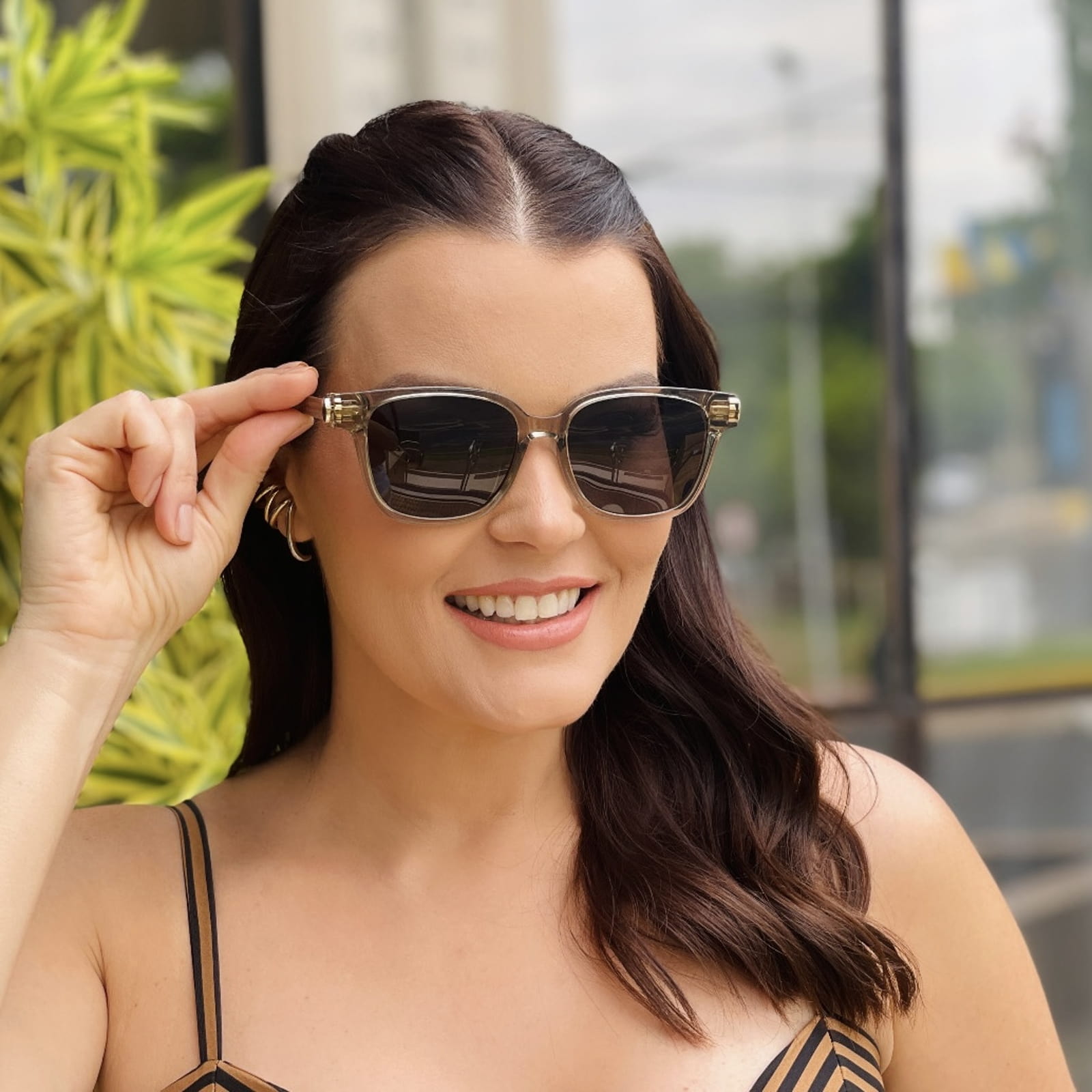 safine com br oculos de sol feminino quadrado verde transparente nubia 1 safine com br oculos de sol feminino quadrado verde transparente nubia 1