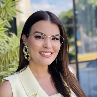 safine com br oculos de grau feminino redondo preto luiza 2 0 5