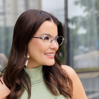 safine com br oculos de grau feminino em titanio oval prata carla 2