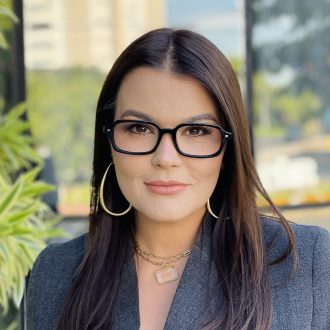 safine com br oculos de grau feminino retangular preto thassia 2 0 1