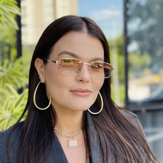 safine com br oculos de sol feminino retangular rose naomi 3