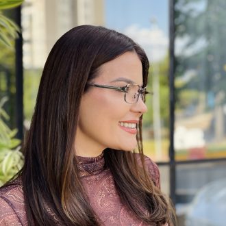 safine com br oculos de grau feminino retangular dourado naomi 2 0 2