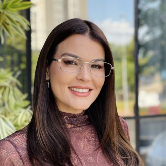 safine com br oculos de grau feminino retangular dourado naomi 2 0 3