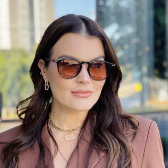 safine com br oculos de sol feminino redondo preto e marrom monalisa 1