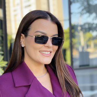 safine com br oculos de sol feminino retangular dourado mirela 3